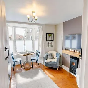https://juniper-cottage.yorkshirehotels.net